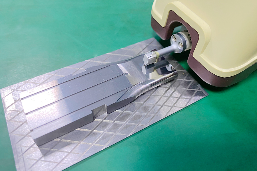 在製造五金模具(jù)時考慮哪些(xiē)材料性質?